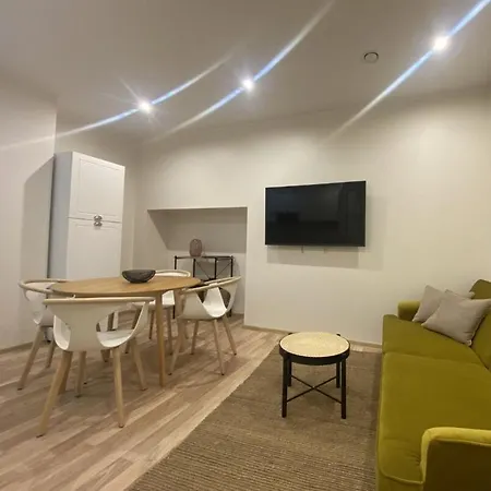 Raekoja Boutique Appartamento Reval